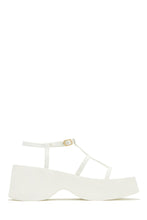 Load image into Gallery viewer, Beach Trip Flat Platform Sandals - White

