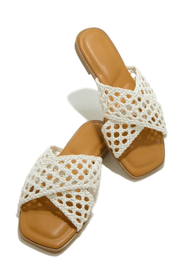 Load image into Gallery viewer, Beachside Slip On Sandals - Black
