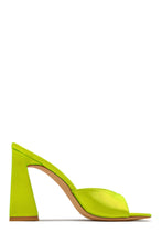 Load image into Gallery viewer, perfect lime single sole shoe
