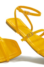 Load image into Gallery viewer, Bali Beach Flat Sandals - Yellow
