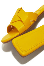 Load image into Gallery viewer, Naila - Yellow
